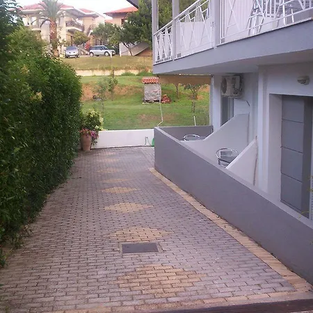 Milos Apartament *