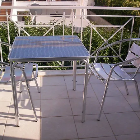 Apartment Milos